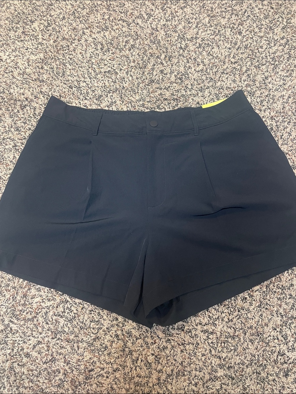 All In Motion Pleated Woven Black Golf Shorts 4” Size Large | NWT - Picture 6 of 11
